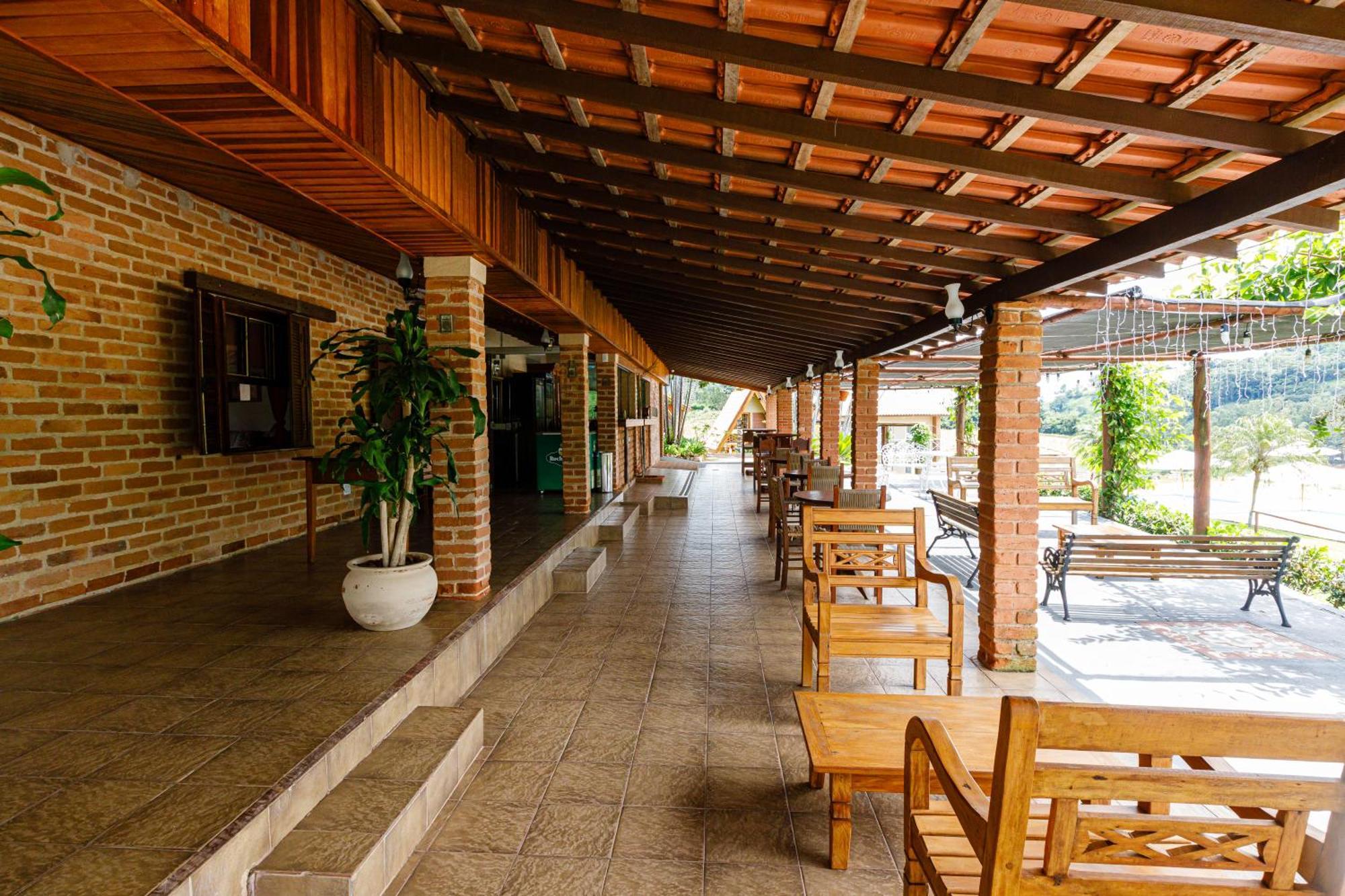 Filimahalo Hotel Серра-Негра Екстер'єр фото